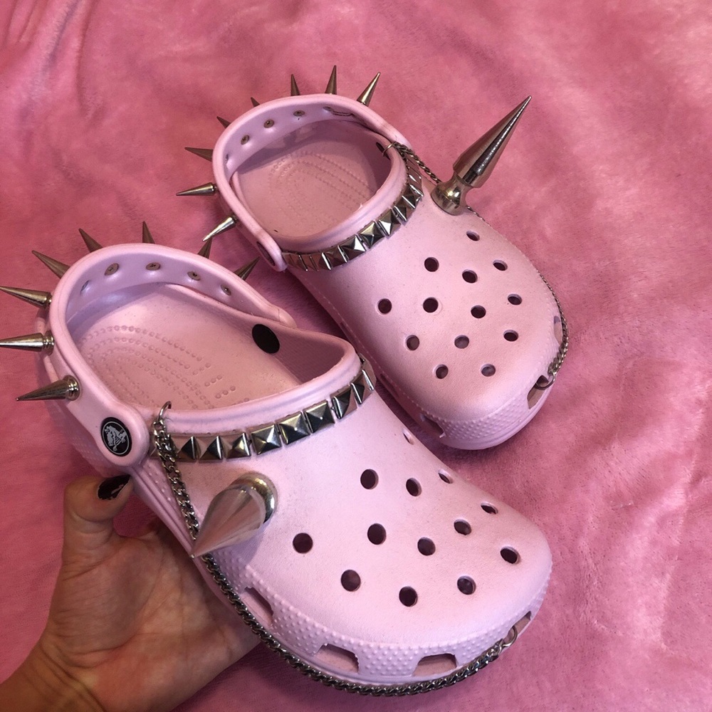 pink spiked crocs